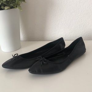 Black Pointed Ballet Flats